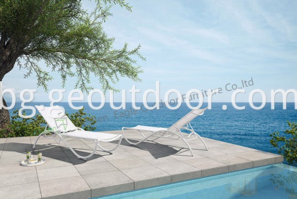 Outdoor Aluminium White Lounge Chair